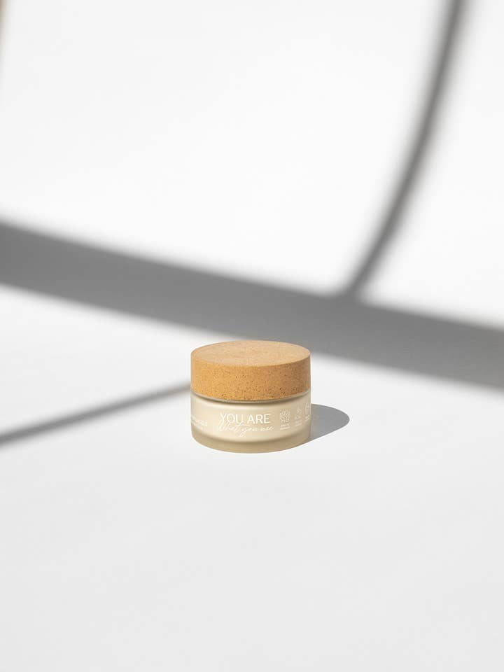 YAWYU NATURLIG LET FUGTIGHEDSCREME HYALURONSYRE 1,1% for engroshandel hos YAWYU | Conscious Skincare