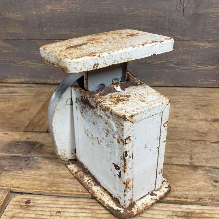 My Amigos Imports - Wholesale Decorative Tabletop Object - Vintage Small Metal Scale-ER-Farmhouse-7x7x9 inches-Old-#2 3