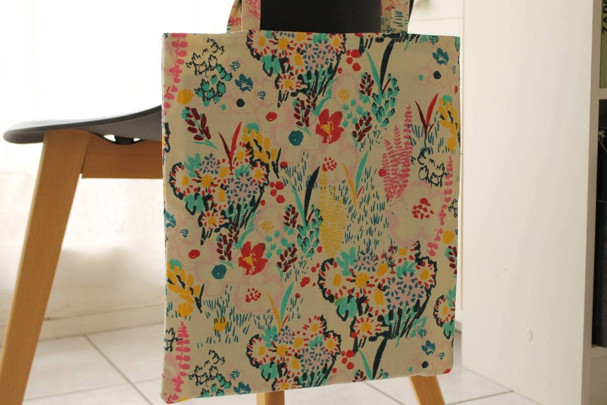 Sabrina Trefle - Wholesale Tote Bag - Women's - Lisa tote bag with colorful bouquet0