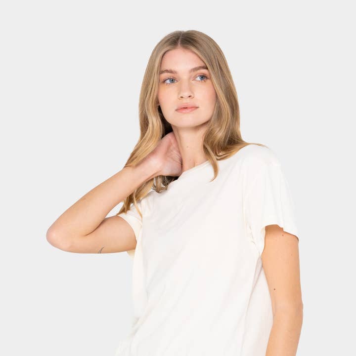 Peace Love World - Wholesale T-Shirt - Women's - Core Signature Tee0