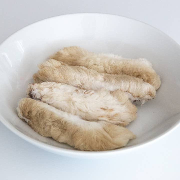 Wild n Fresh Treats - Wholesale Pet Treats - Dog - Dehydrated Rabbit Feet9