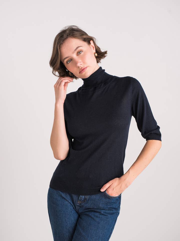 Zijde en kasjmier coltrui met ellebooglange mouwen voor wholesale door jw.atelier