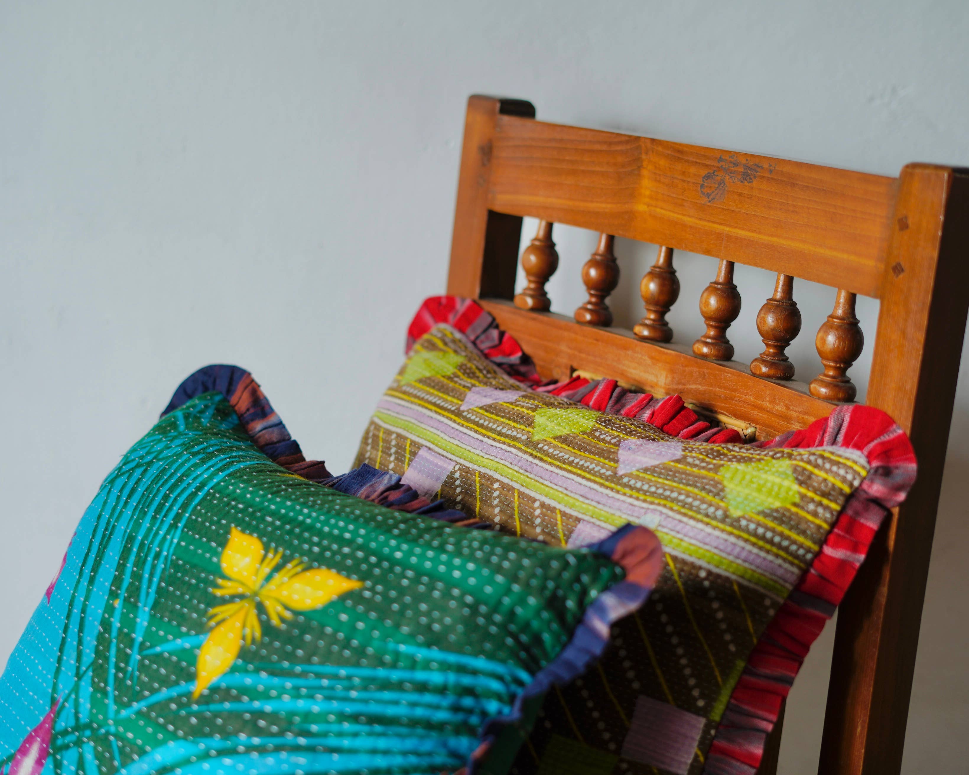 Annahmol - Wholesale Throw Pillow Cover - One of a Kind Vintage Kantha & Ikat Pillow 21