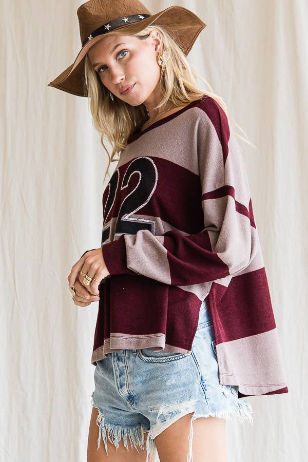 BORDEAUX/MOKA SALDI OUTLET T1589 Top a blocchi di colore con stampa numero 22 in vendita all'ingrosso su Faire12