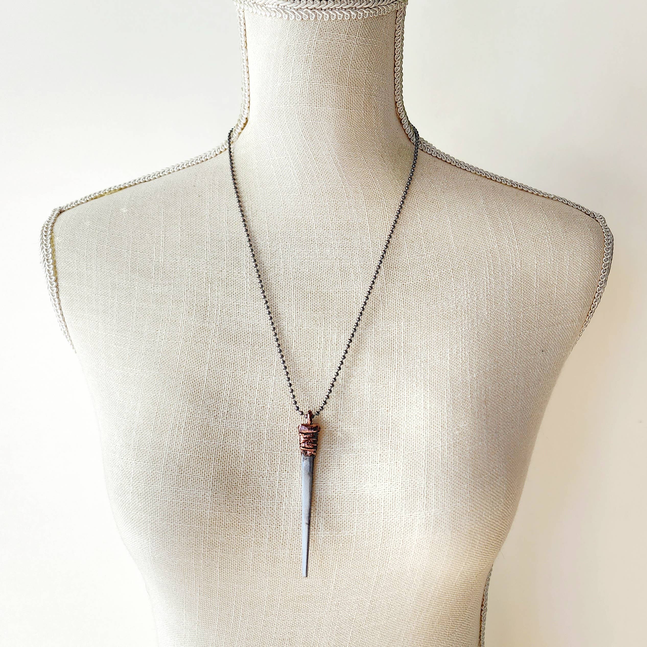 MergingMetals - Wholesale Halskettinghanger - Doodskist nagel ketting - antiek koper4