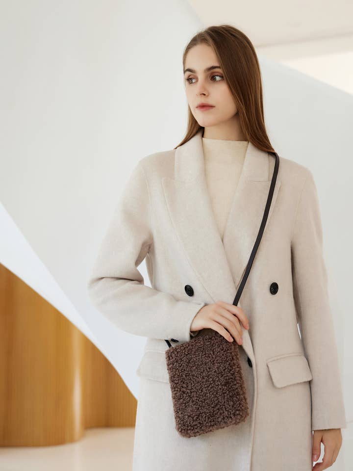 Sac bandoulière pour téléphone en fausse peau lainée et cuir véritable femme pour la vente par Aavion