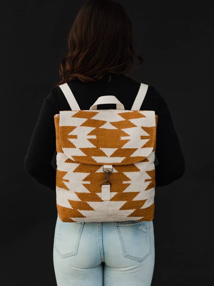 Mochila Aztec Camel & Creme por atacado de Panache Apparel Co.
