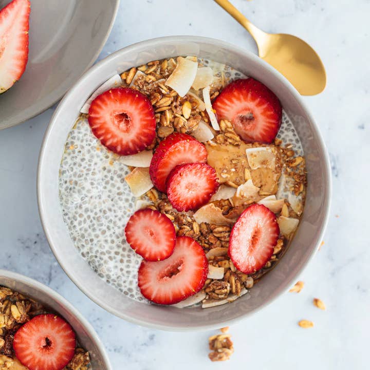 Elan - Wholesale Dried/Dehydrated Fruit - Elan Organic Dried Fruit Coconut Smiles, Snacks (4 oz)5