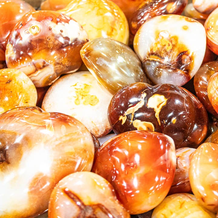 Carnelian Hearts 1Kg/2lbs for wholesale by Quasar Gems USA