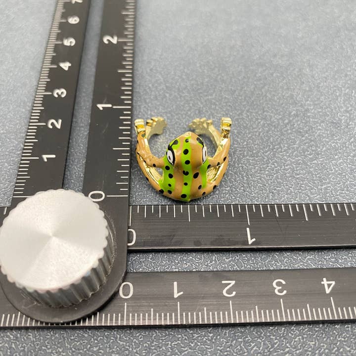 Mio Queena - Wholesale Cocktail/Statement Ring - Funny Enamel Tree Frog Ring4