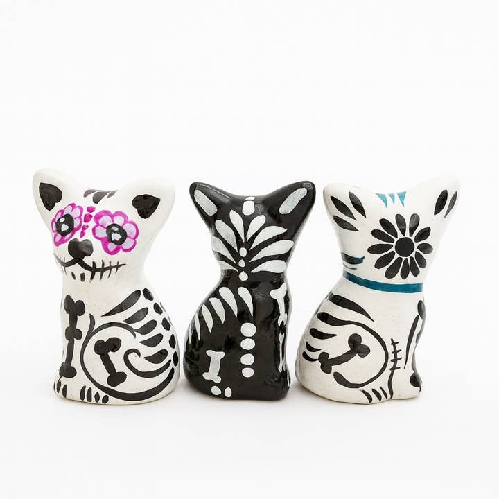 Day of the Dead dogs Skeleton Ceramic Figurine Home decor for wholesale by Zoe Artcrafts Corp.