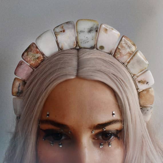 lyserød opal havfrue halo for engroshandel hos Judy & Madeleine