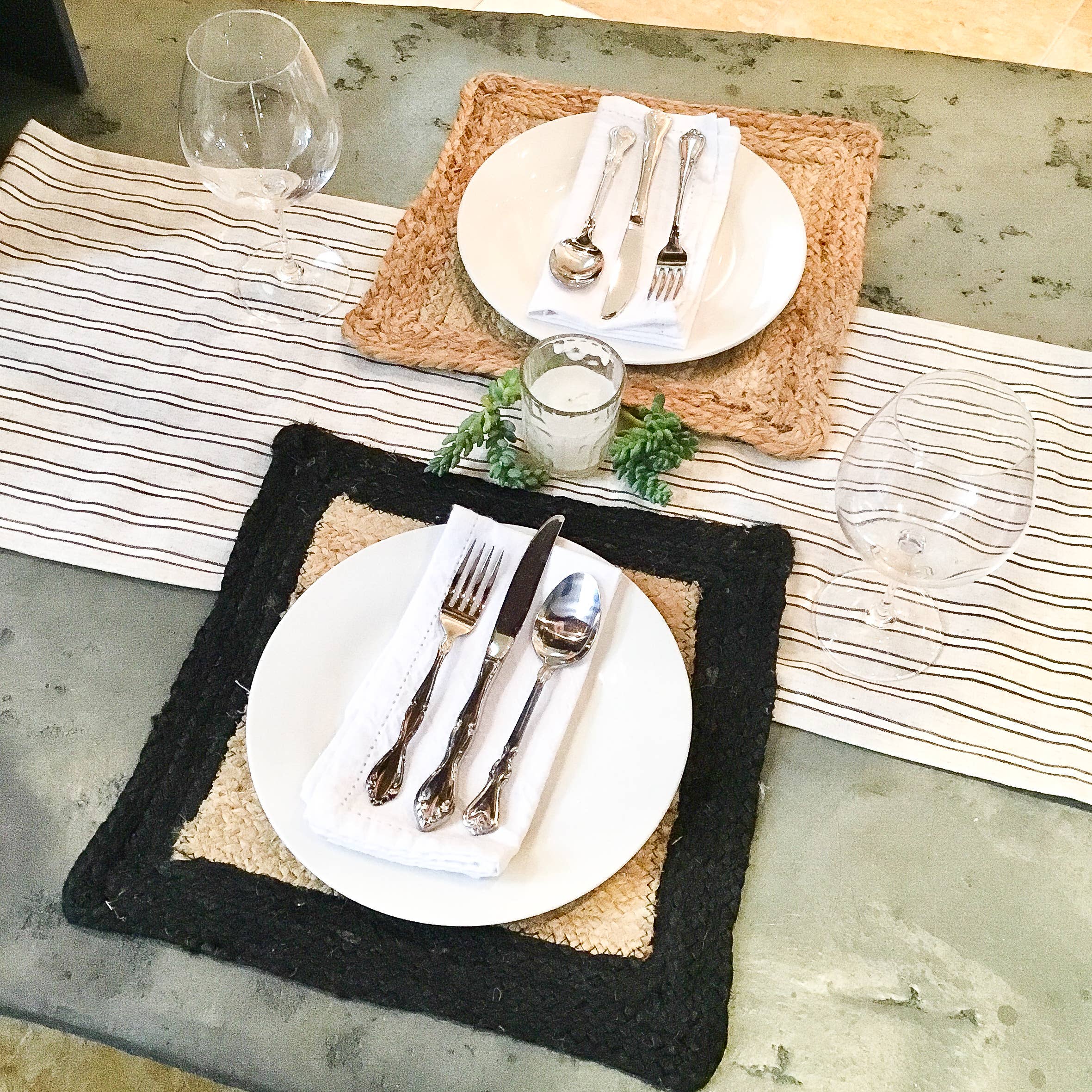 India Handicrafts Inc - Vendita all'ingrosso Tovagliette - Tovaglietta quadrata in juta Eco Chic4