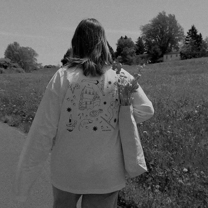 T-Shirt Quebec Vibe for wholesale by Rosie Papeterie