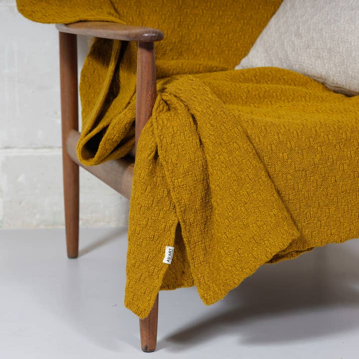 Gestrickte Merinodecke, Imcolor, Frankreich für den Großhandel von AS'ART a sense of crafts