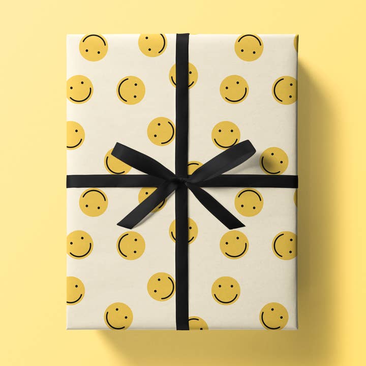 Smiley Face indpakningspapirark | Gul gaveindpakning for engroshandel hos Jeff and the Squirrel