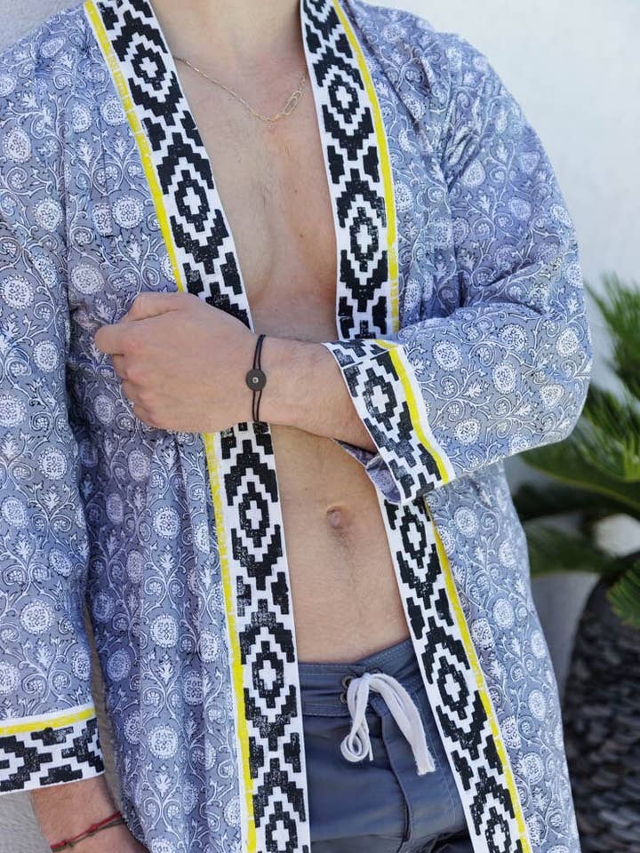 Chic och bohemisk kimono i mjuk och ljus bomull med blocktryck för wholesale av impressions du sud