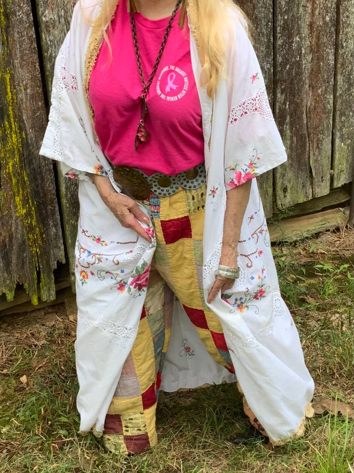 Plumeau au point de croix pour la vente par Wild Flower Heart