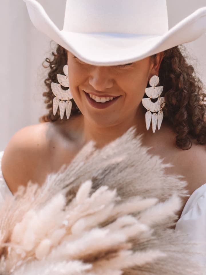 NUEVA Aurora en blanco martillado para venta al por mayor de Corvega Clay Goods