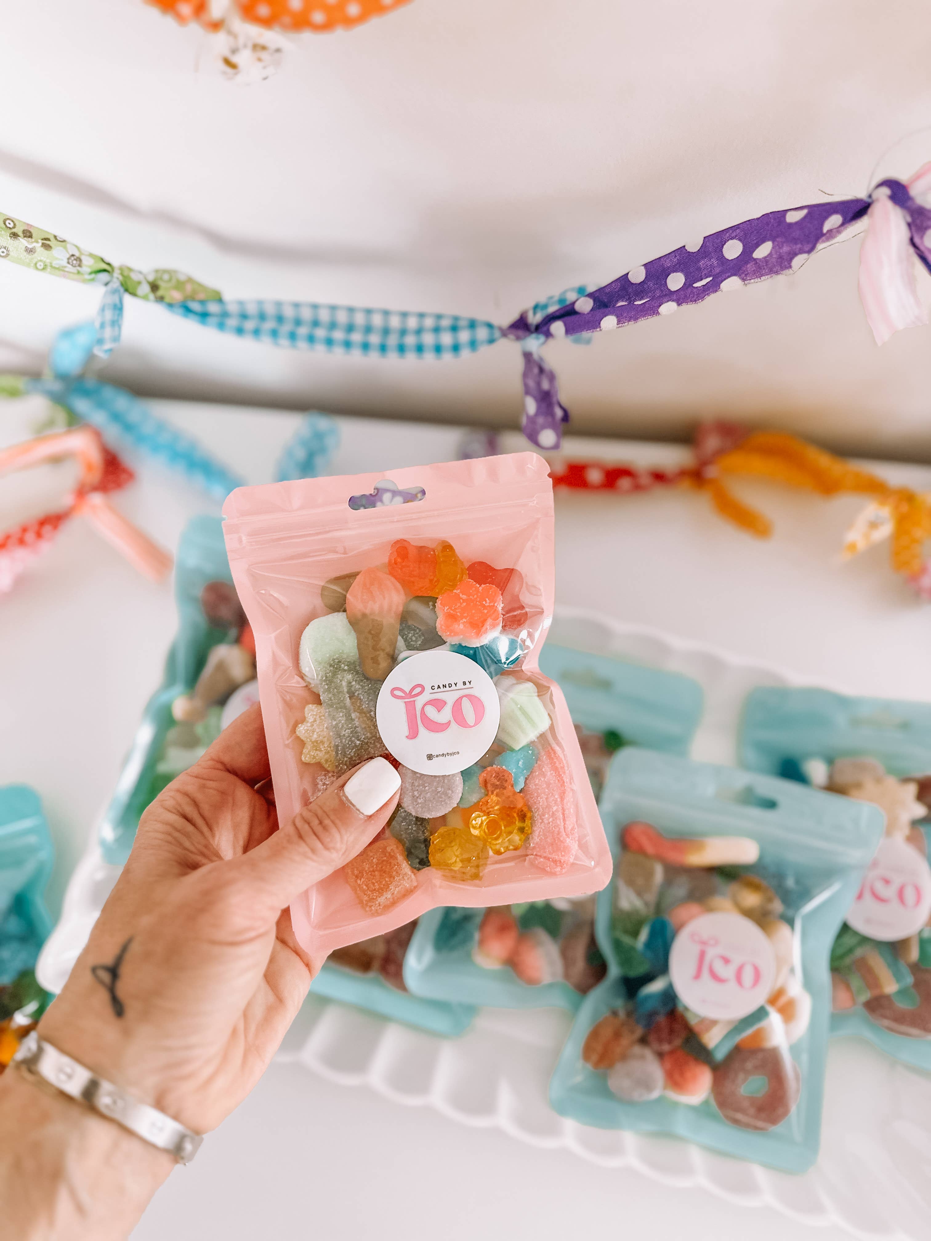 Candy by J.Co - Wholesale Gummy - Pastel Party Packs {candy zipper pouch}0