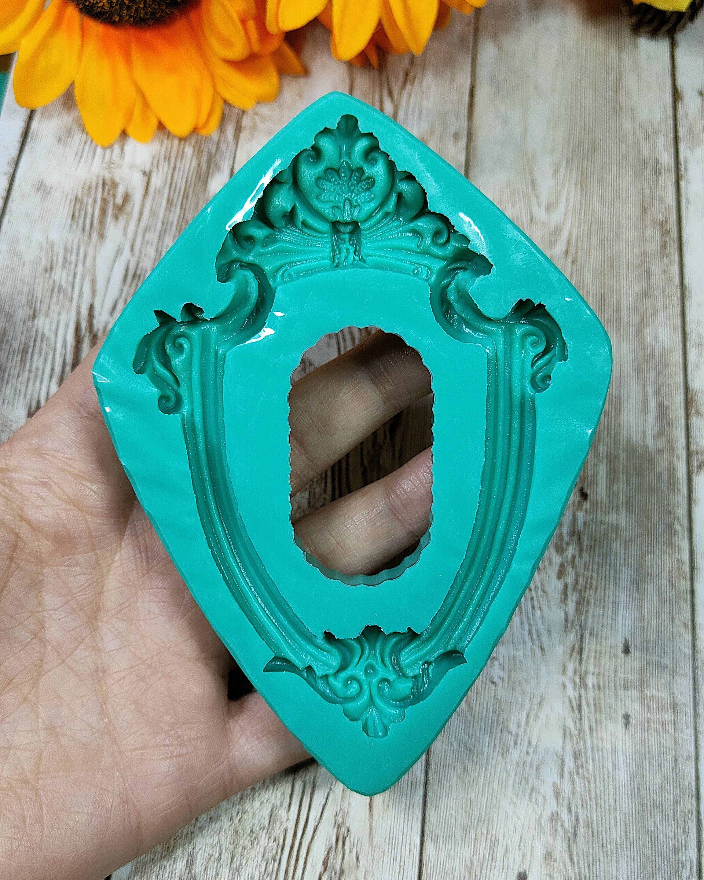 Serena Creazione di Serena Stampone - Wholesale DIY Craft Kit - Retro Frame Mold 8x12cm in silicone for resin and plaster2