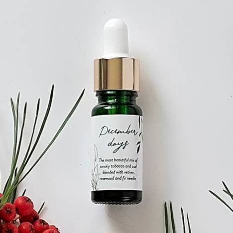 December Days Blend 10ml for wholesale by S.W.Botanicals