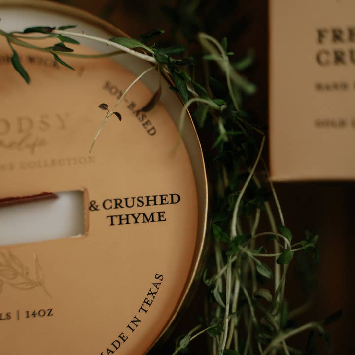 Woodsy Homelife - Vente Bougie en bocal - Bougie de soja pur 14 oz au citron frais et au thym concassé en laiton massif2