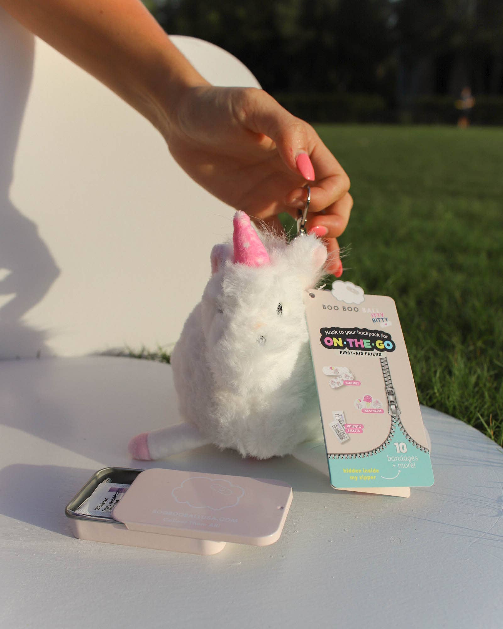 Boo Boo Ball USA – wholesale First aid kit – Boo-Boo Keychain LILY UNICORN5