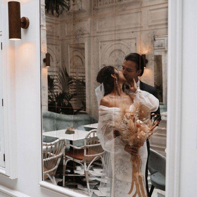 Hidden Botanics - Wholesale Dried/Pressed Flowers - Dried Flowers Bridal Bouquet - Burnt Orange & Cream No. 81