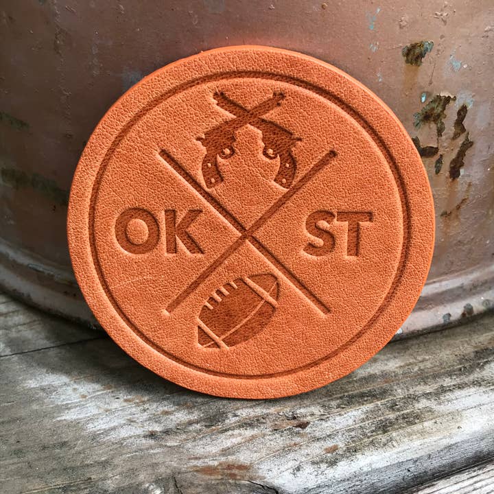 Sous-verres en cuir - Oklahoma State Football pour la vente par Jimmyrockit