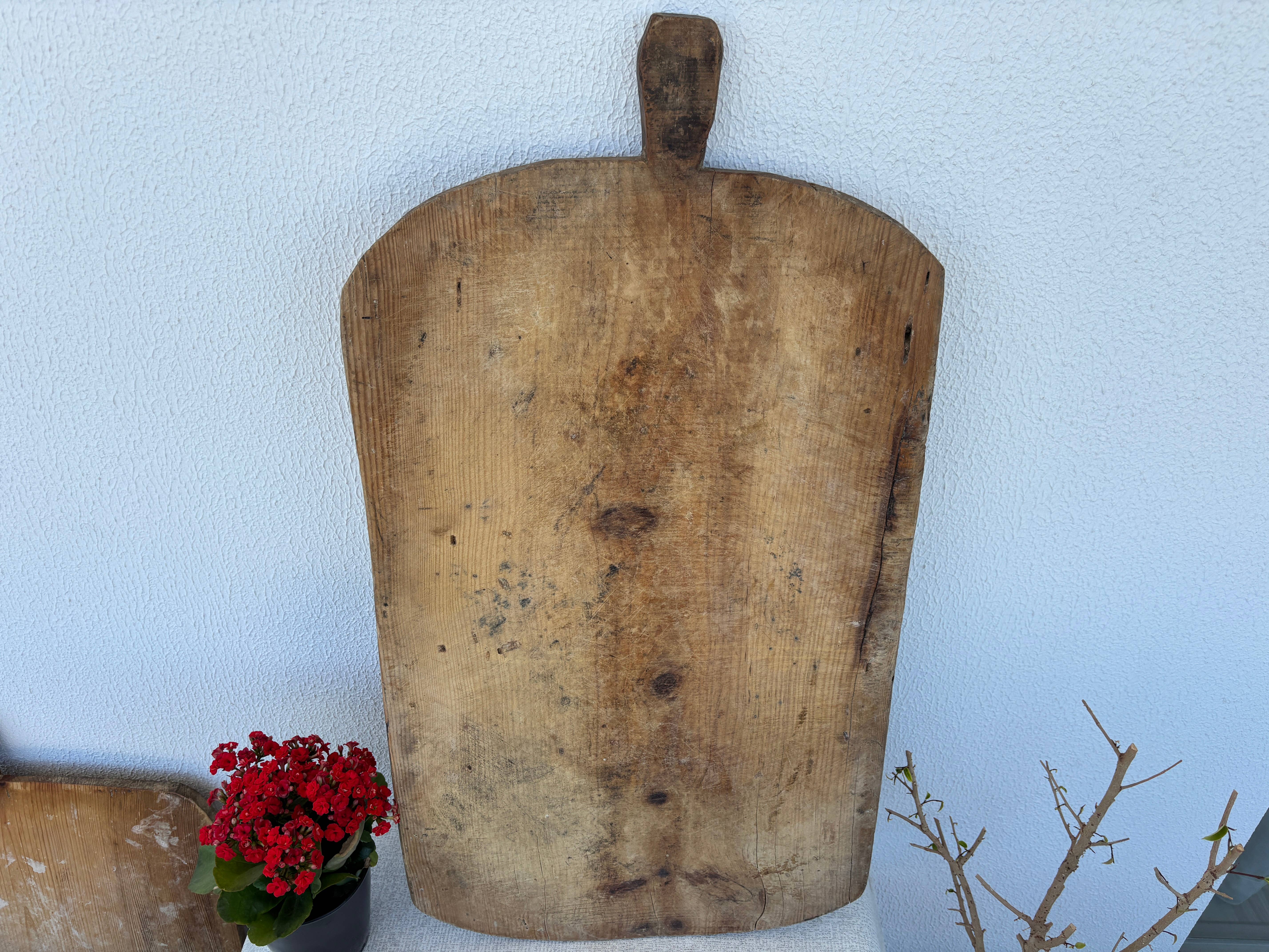 Rustic Remnents - Vente Planche à découper - Planche à pain antique anatolienne – Planche à découper turque rustique1