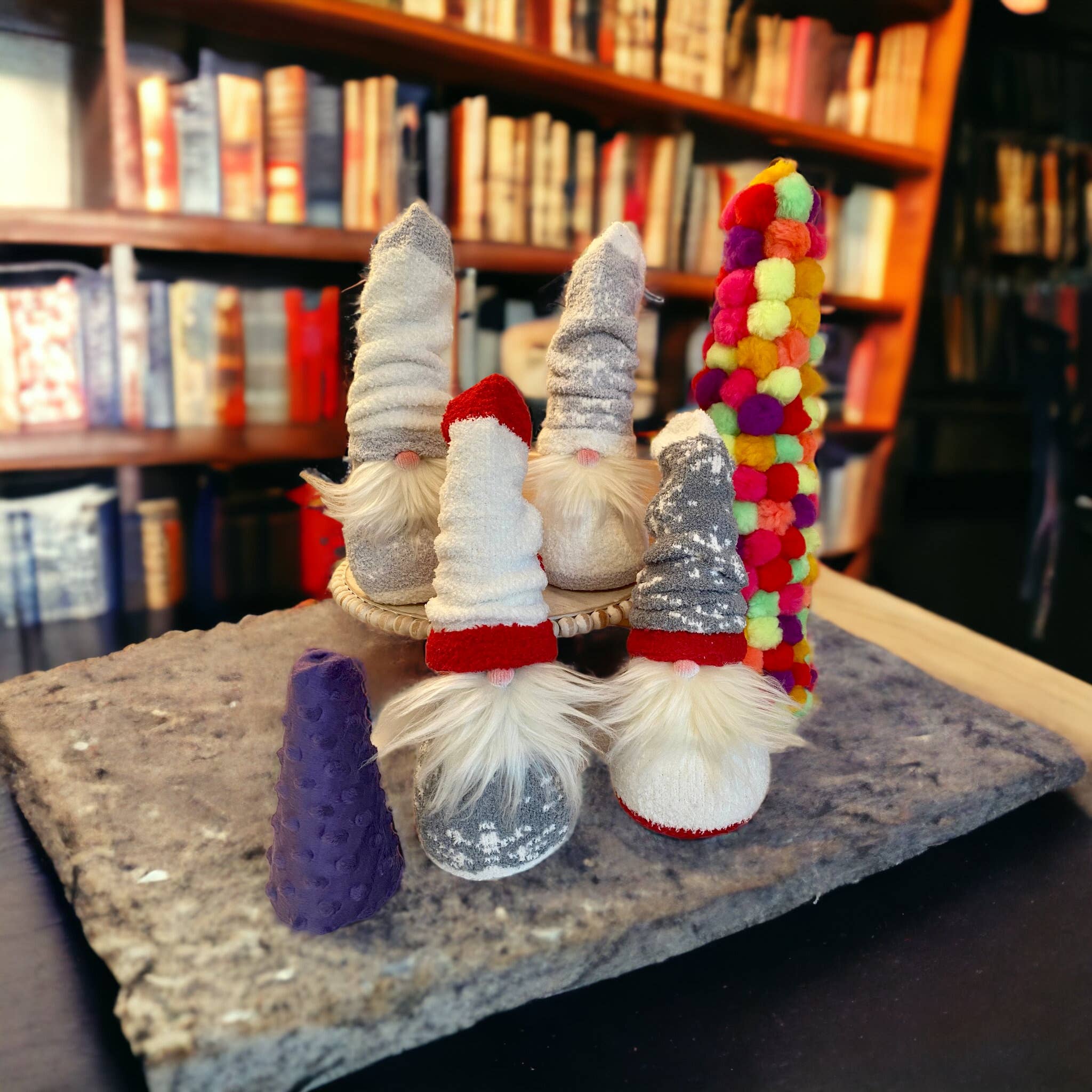 Leanne Bruce Co. - Wholesale Decorative Tabletop Object - Handmade GNOMES from Holiday to Spring to Fall Decor Gnomes12