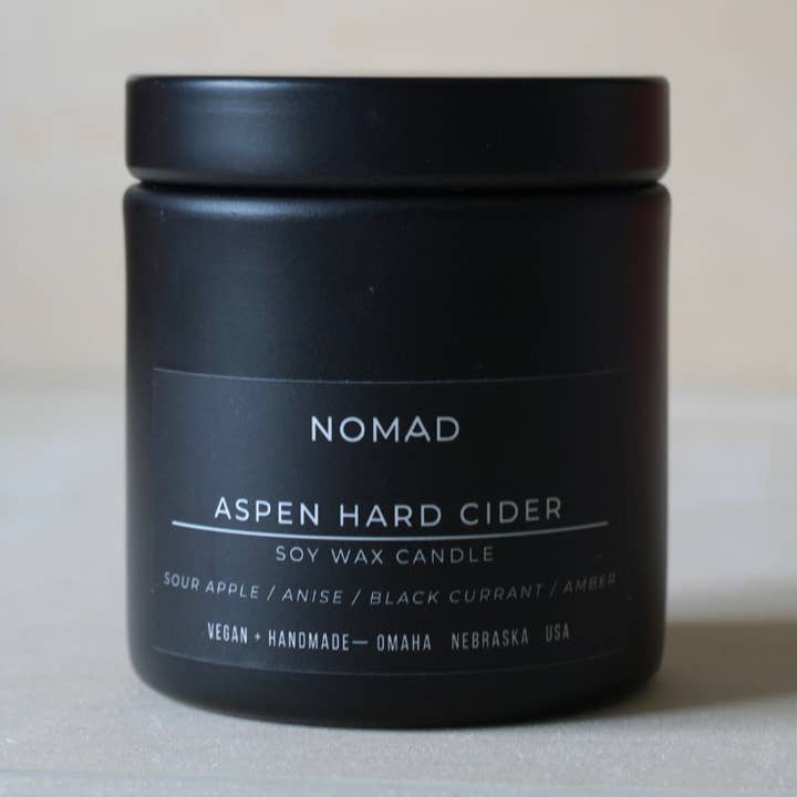 Vela Aspen Hard Cider para otoño/invierno, 9 onzas, color negro mate para venta al por mayor de Nomad Wax Co.