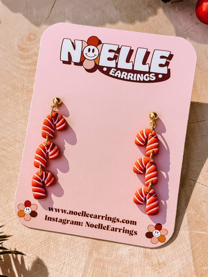 Triple Candy Cane Dingles (julelerøreringe) for engroshandel hos Noelle Earrings