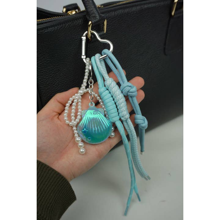 Anais - Wholesale Keychain - Women's - Grigri keychain shell5