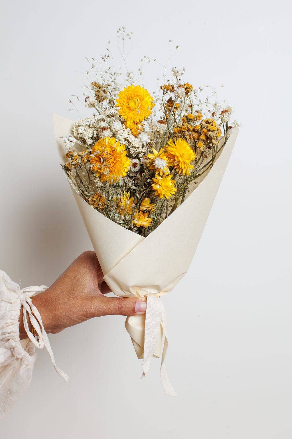 Idlewild Floral Co. - Wholesale Dried/Pressed Flowers - Sunshine Small Field Bouquet1