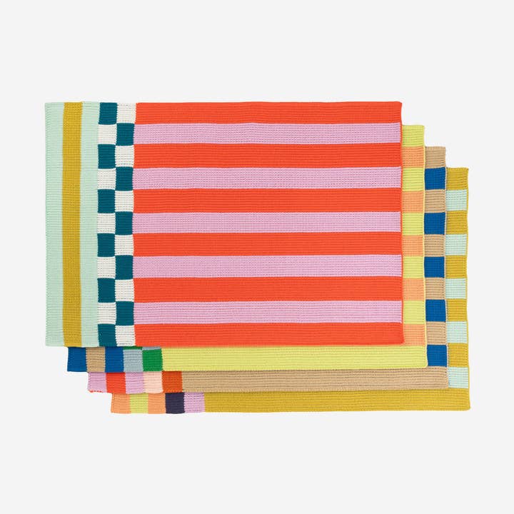 Pattern Patch Placemat Set for wholesale by VERLOOP | knits