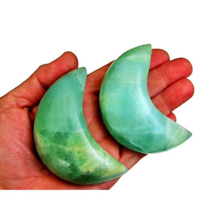 Kaia & Crystals – Großhandel Spiritueller Stein/Kristall – Mondförmiger Pistazien-Calcit (70 mm - 75 mm)7