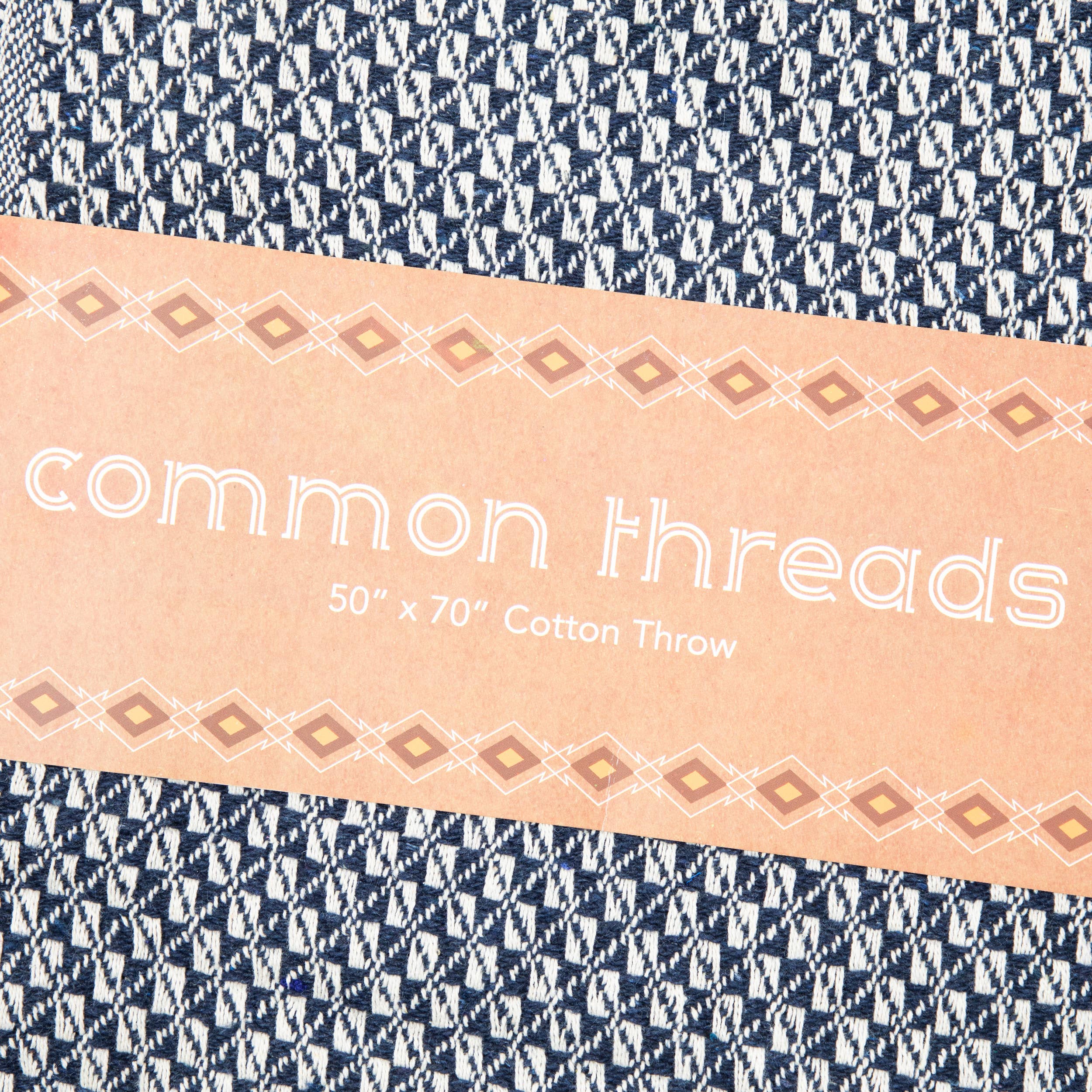 Arkwright Home - Wholesale Throw Blanket - Throw Blanket, Patterned Cotton with modern design9