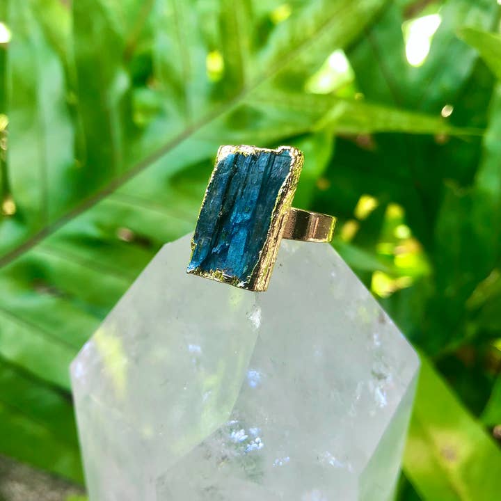 Moon Child - Wholesale Cocktail/statement ring - Kyanite Rough Gemstone Ring With Gold