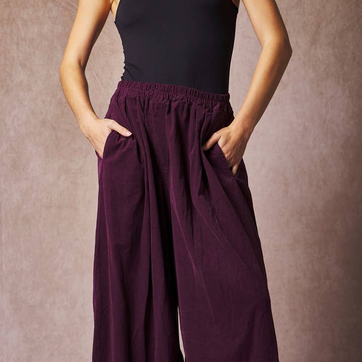 Pantalones de Pierna Ancha “Vino” y otras tendencias de Resultados para ropa para dama al por mayor. Devoluciones gratuitas y condiciones de pago a 60 días en Faire en Faire.