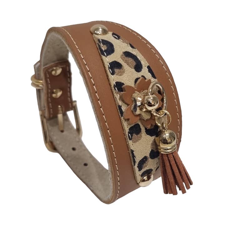 50997 KIARA GREYHOUND NECKLACE and other Purchase Wholesale petjes. Free Returns & Net 60 Terms on Faire trending on Faire.