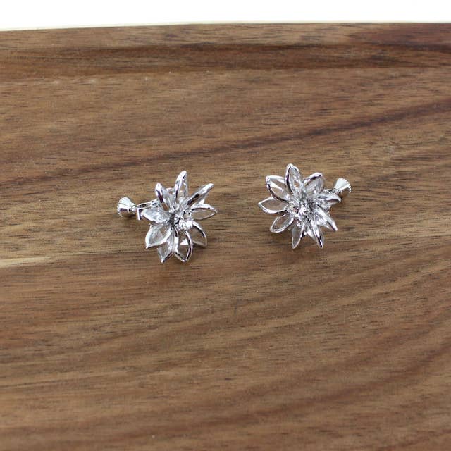 Pretty Persuasions - Wholesale Clip-On Earrings - E24065B Flower Clip-On Earrings
