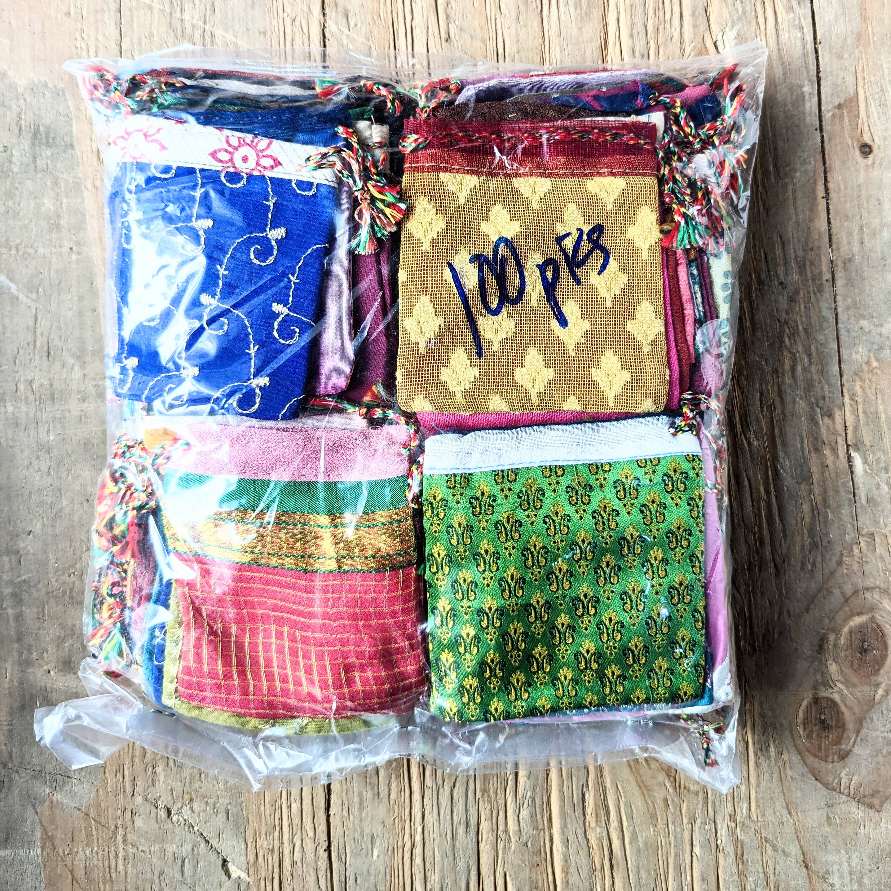 Tenzing Collections – wholesale Presentpåse – Tenzing Collections - 100-pack återvunna siden- och jutesäckar med dragsko eller dragkedja för gåvor1