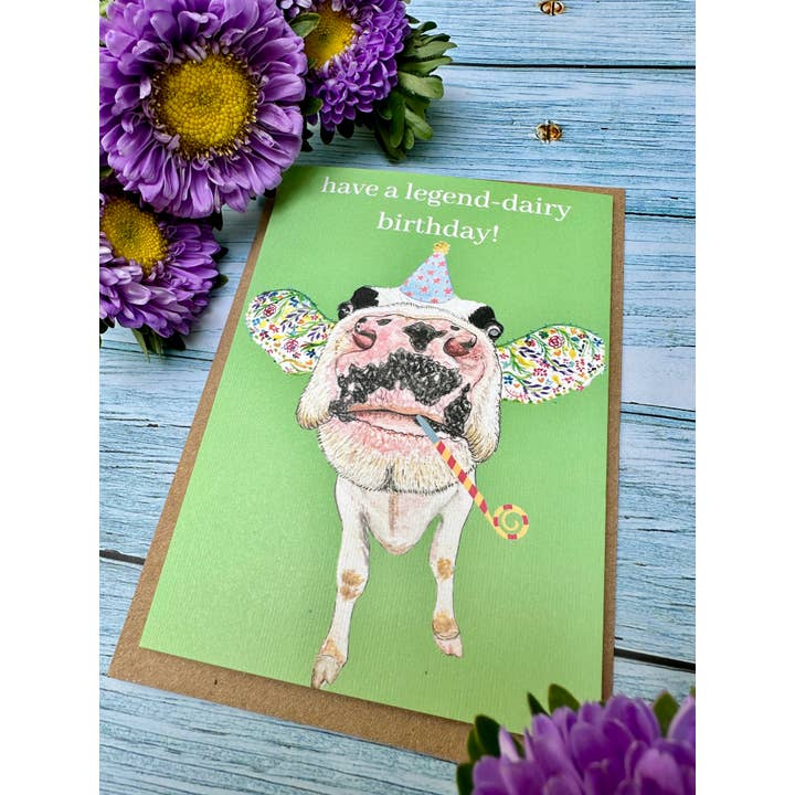 Jen Winnett Eco Artist - Vendita all'ingrosso Biglietti di auguri - Divertente biglietto di compleanno ecologico a forma di mucca da latte, colorato e lussuoso2
