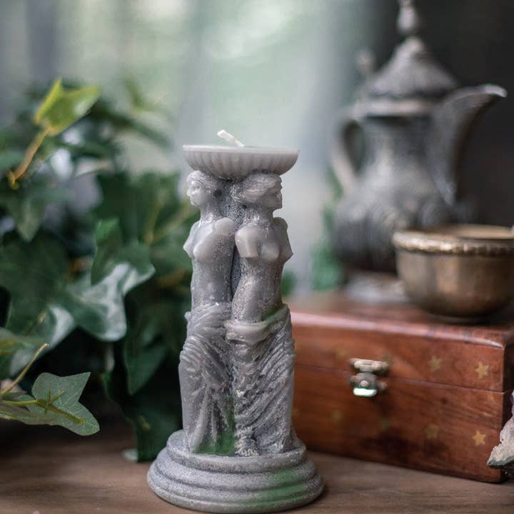 Costurero Real - Wholesale Novelty Candle - Cottagecore Venus Candle Greek goddess Triple goddess candle