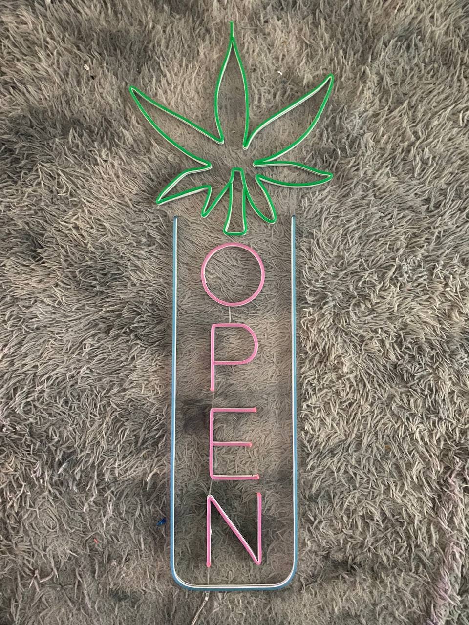 Glow Neon - Wholesale Neon Sign - Indoor Cannabis Open Sign, Marijuana Sign Decoration Led3