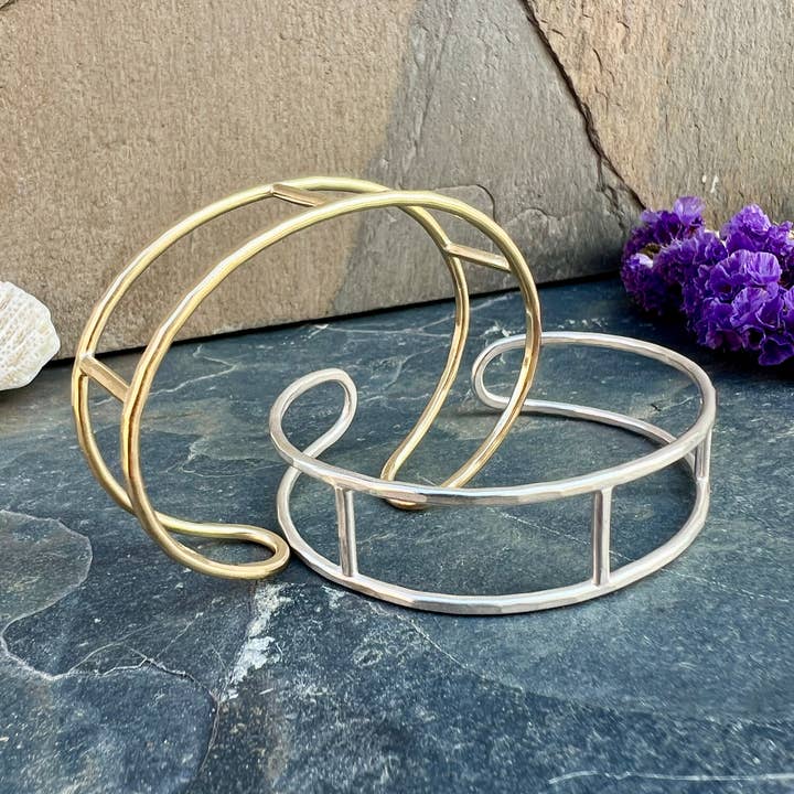 Bracelet Parallèle pour la vente par Midnight Pacific Studio