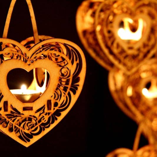 One Man One Garage - Wholesale DIY Craft Kit - Heartstrings, Hanging Tealight Luminaire kits. Natural wood model kit you snap together!