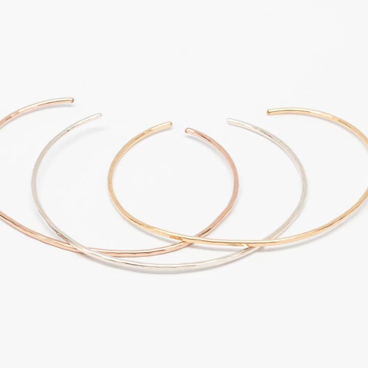 Cuff armringe - enkelt manchet for engroshandel hos Tumbleweed Shop and Studio LLC